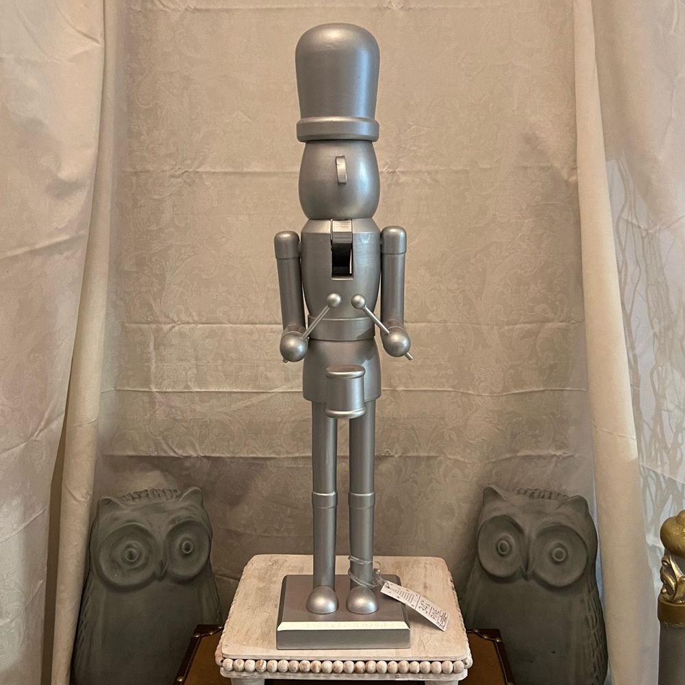 34th & Pine Christmas Nutcracker Decor